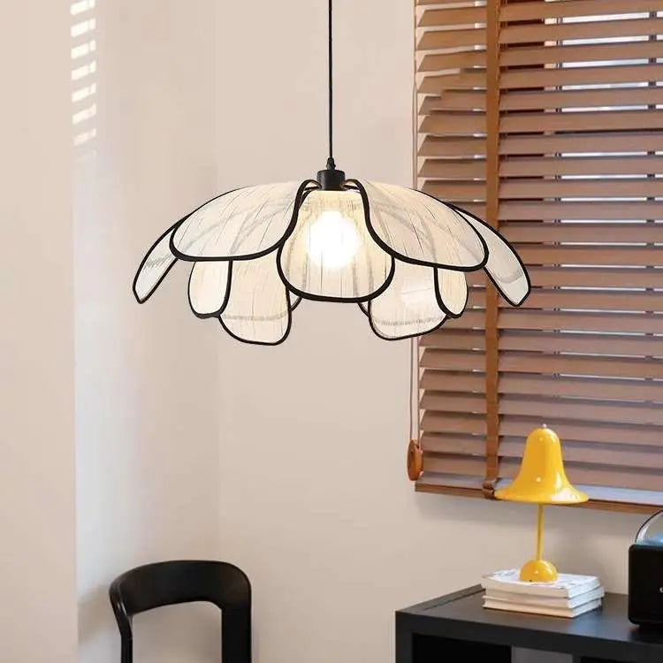 Vintage Hand-Woven Lotus Dining Room Chandelier Bedroom Living Room Lamp European And American art Atmosphere lighting Lamps E27